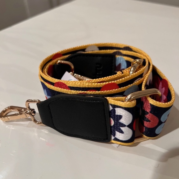 PURSE STRAP - CTHRU RIBBON CANVAS GARDEN PARTY FLOWER DESIGN  NEVER WORN - Picture 2 of 3